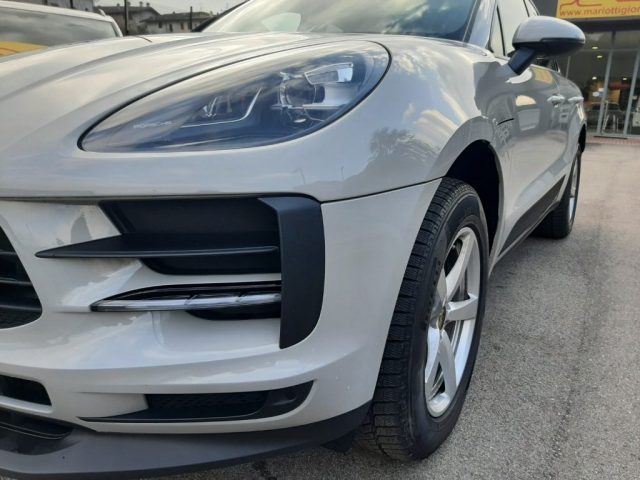 PORSCHE Macan 2.0 Immagine 3