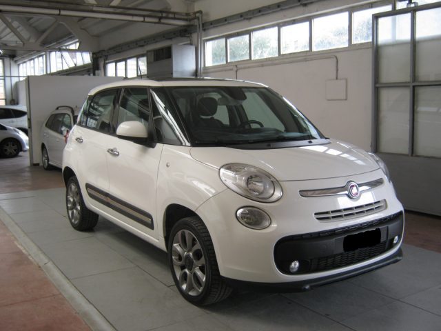 FIAT 500L 0.9 TwinAir Turbo Natural Power Panoramic Edition Immagine 0