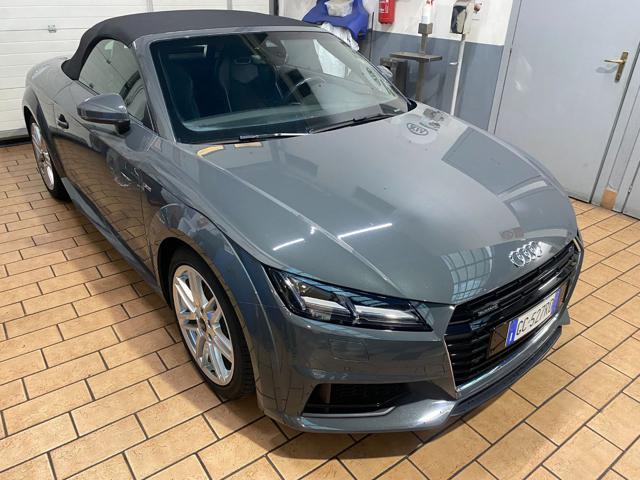 AUDI TT Roadster 2.0 TFSI quattro S tronic S line Immagine 4