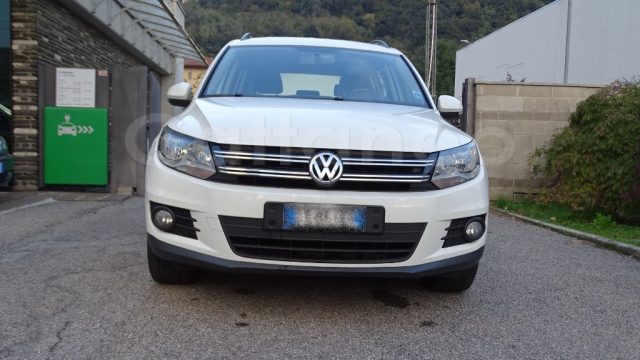 VOLKSWAGEN Tiguan 2.0 TDI 110 CV Cross BlueMotion Technology Immagine 3