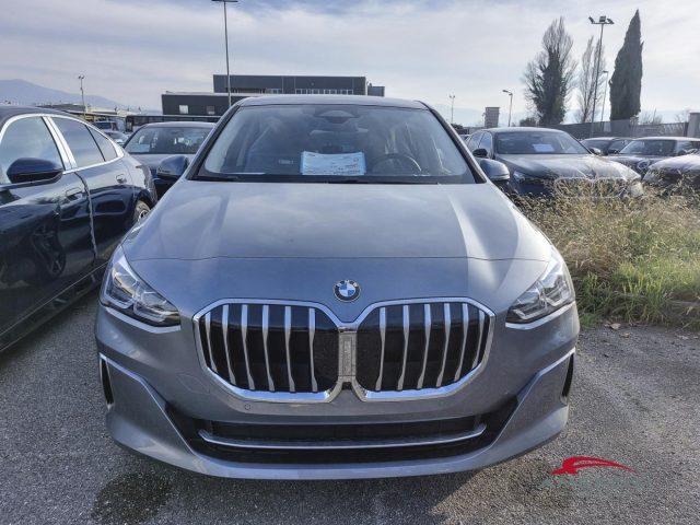 BMW 218 Serie 2 d Innovation package Luxury line Immagine 4