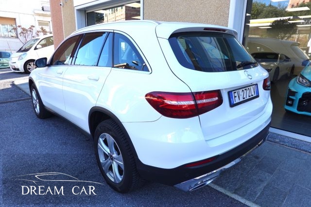 MERCEDES-BENZ GLC 220 d 4Matic Sport GANCIO TRAINO Immagine 2