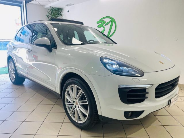 PORSCHE Cayenne 3.0 Diesel Platinum Edition Immagine 2