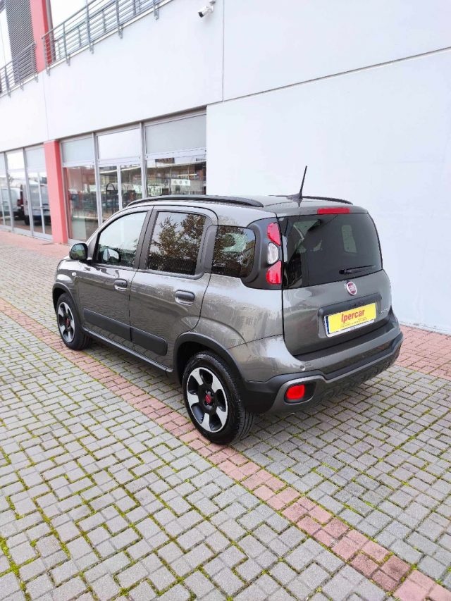 FIAT Panda Cross 1.0 HYBRID Immagine 1