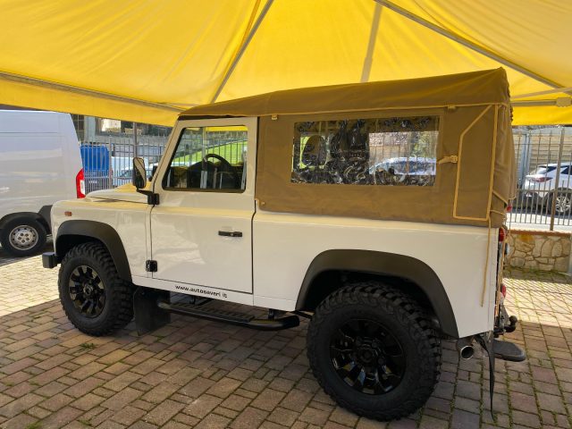 LAND ROVER DEFENDER 90 2.2 TD4 STATION WAGON - foto 11