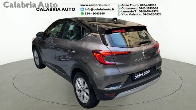 RENAULT Captur Plug-in Hybrid E-Tech 160 CV Intens Immagine 2