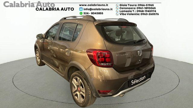 DACIA Sandero Stepway 0.9 TCe Turbo GPL 90 CV S&S Techroad Immagine 2