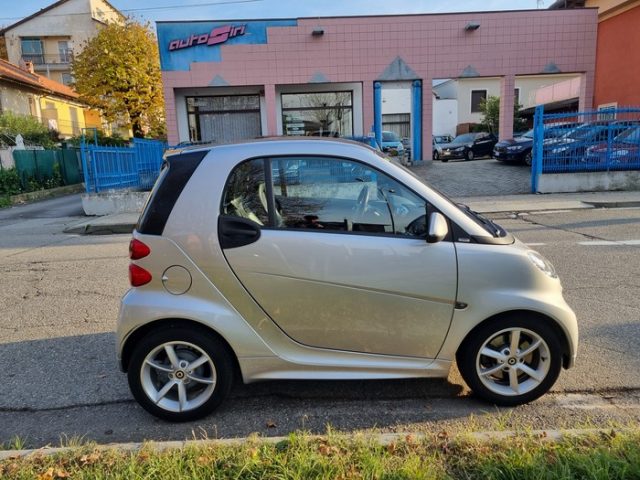 SMART ForTwo 1000 62 kW coupé passion Immagine 0