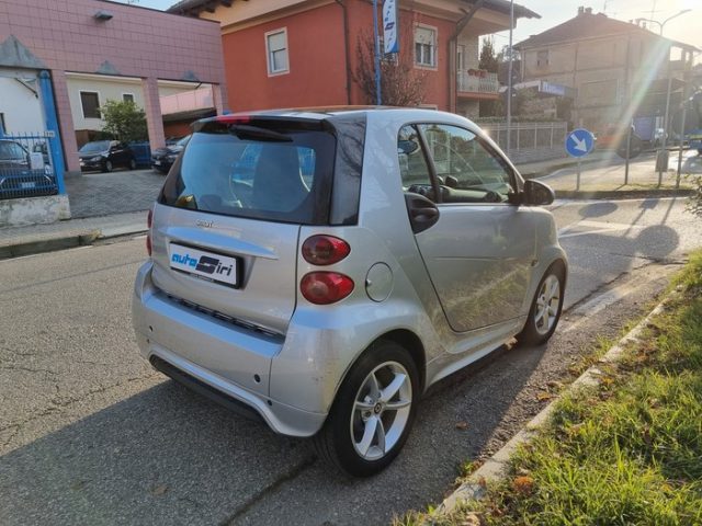 SMART ForTwo 1000 62 kW coupé passion Immagine 1