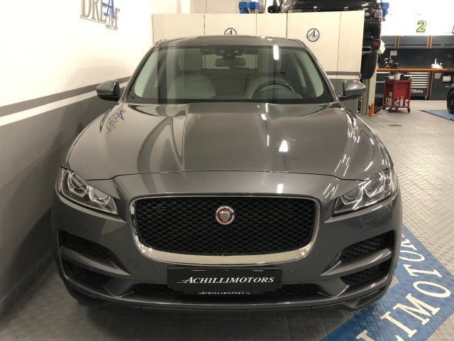 JAGUAR F-Pace 3.0 D V6 300 CV AWD aut. Prestige Immagine 3