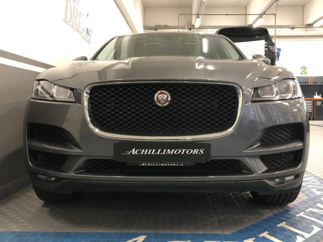 JAGUAR F-Pace 3.0 D V6 300 CV AWD aut. Prestige Immagine 4