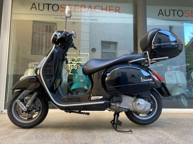 PIAGGIO Vespa GTS 125 Super Immagine 0