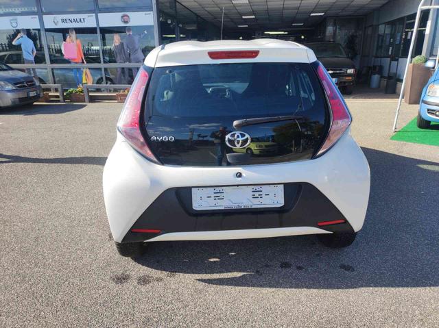 TOYOTA Aygo 1.0 VVT-i 69 CV 5 p. km 37000 ok neopatentati Immagine 3