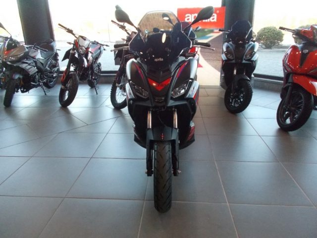 APRILIA SR GT 125 REPLICA Immagine 2