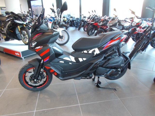 APRILIA SR GT 125 REPLICA Immagine 4