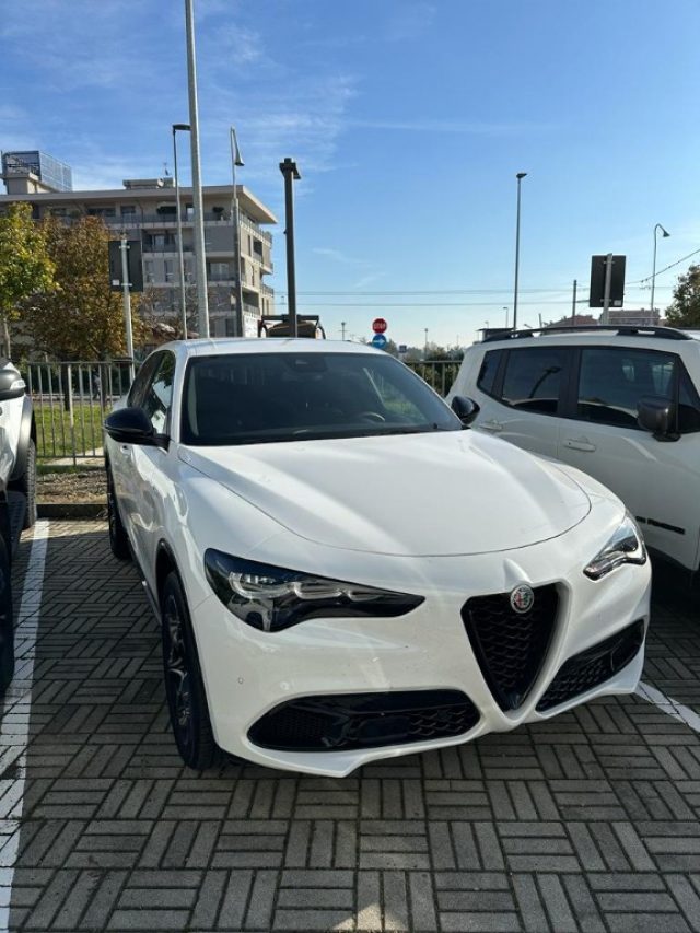 ALFA ROMEO Stelvio 2.2 Turbodiesel 210 CV AT8 Q4 Veloce MATRIX 2023 Immagine 2