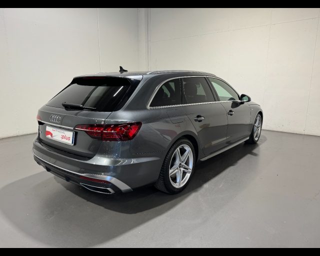 AUDI A4 AVANT 35 TDI S-TRONIC S-LINE Immagine 1