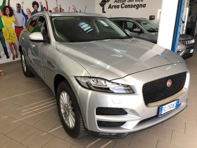 JAGUAR F-Pace 2.0 D 180 CV AWD aut. Prestige Immagine 2