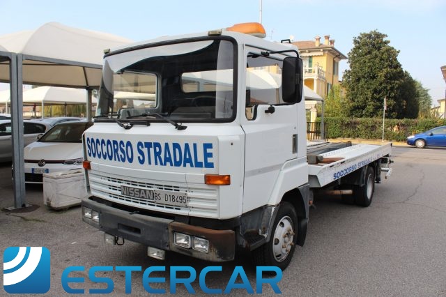 NISSAN L70.09  CARROATTREZZI PATENTE C Immagine 0