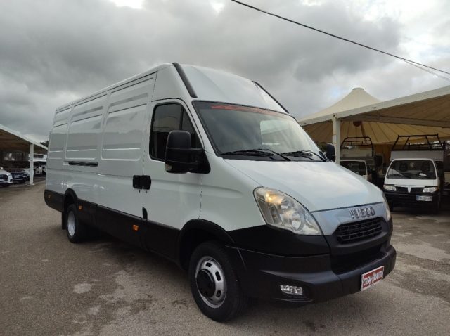 IVECO Daily 35C17LV  3.0 HPT h2 l4 Furgone Immagine 0