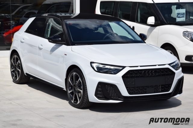 AUDI A1 1.0TFSI Stronic Identity black Immagine 2