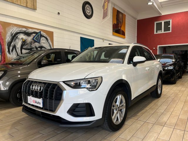 AUDI Q3 2.0 TDI 150 CV S-tronic Business Immagine 0