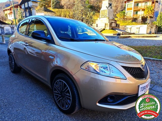 LANCIA Ypsilon 1.2 69 CV 5 porte GPL Ecochic Gold Immagine 0