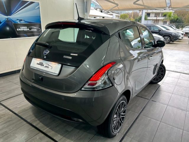 LANCIA Ypsilon MY23 1.0 FIREFLY 70 CV START&STOP HYBRID GOLD Immagine 3