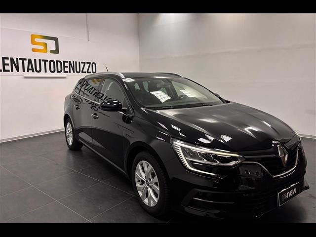 RENAULT Megane Sporter 1.6 E-TECH Plug-in Hybrid Business Immagine 0