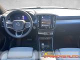 VOLVO XC40 B3 automatico Plus Dark
