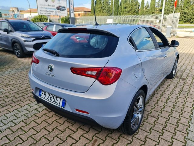 ALFA ROMEO Giulietta 1.6 JTDm-2 120 CV Immagine 4