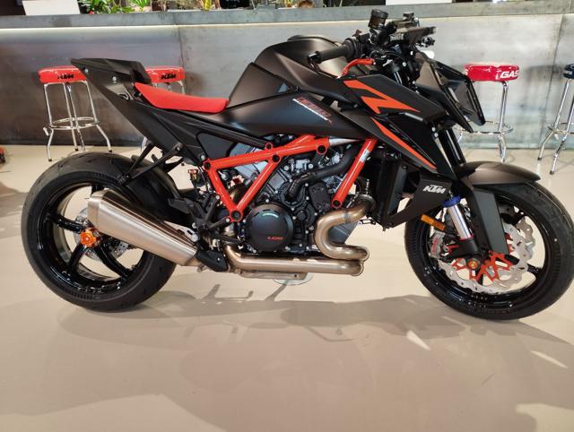 KTM 1290 Super Duke R 1390 R EVO Immagine 1