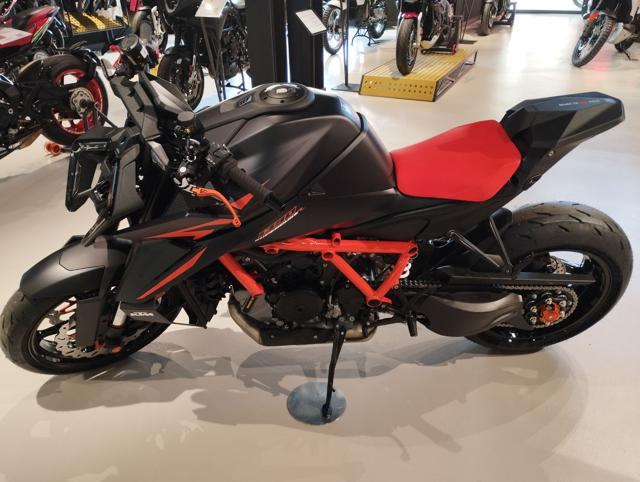 KTM 1290 Super Duke R 1390 R EVO Immagine 4