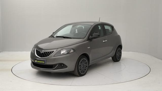 LANCIA Ypsilon 1.0 firefly hybrid Gold s&s 70cv Immagine 0