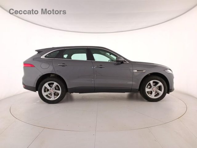 JAGUAR F-Pace 2.0 D 180 CV AWD aut. Prestige Immagine 2