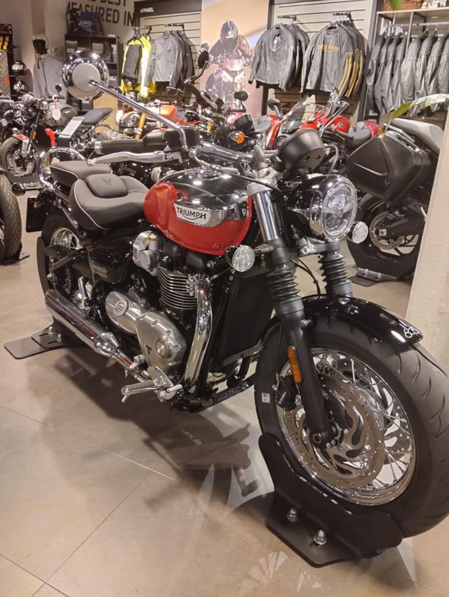 TRIUMPH Bonneville Speedmaster 1200 Chrome Edition Immagine 0