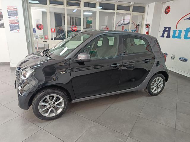 SMART ForFour 60 1.0 Youngster BI-COLOR Immagine 2