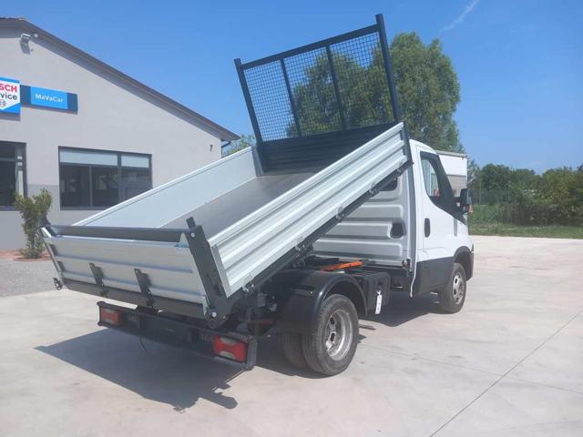 IVECO DAILY  35C 12 2.3 MJT Immagine 2