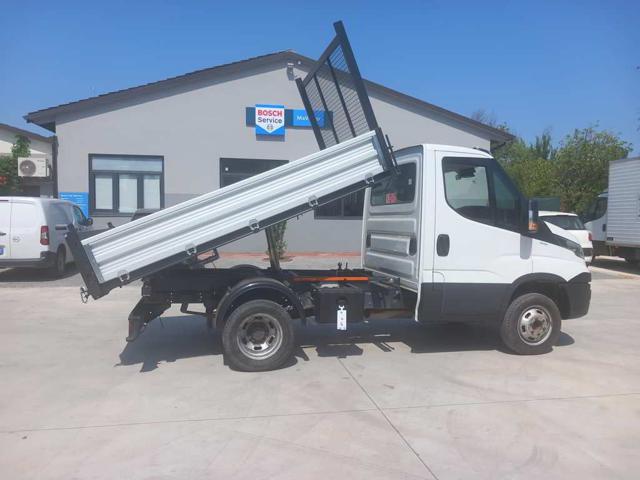 IVECO DAILY  35C 12 2.3 MJT Immagine 1