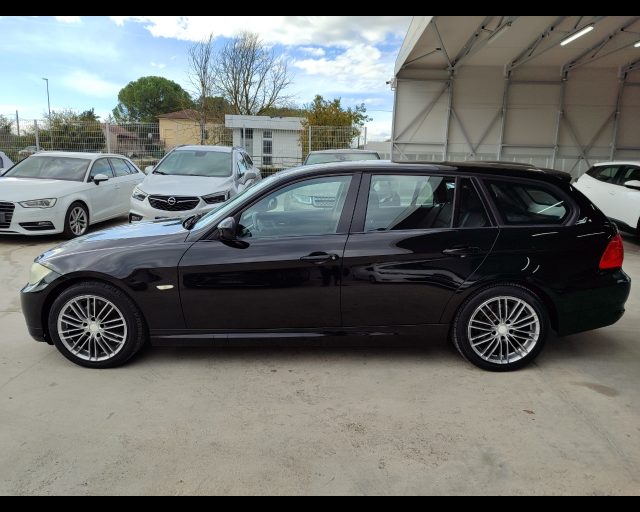 BMW 318 d 2.0 143CV cat Touring Eletta Immagine 3