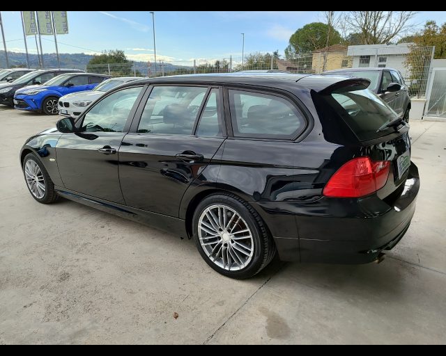 BMW 318 d 2.0 143CV cat Touring Eletta Immagine 4