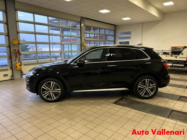 AUDI Q5 40 TDI 204 CV quattro S tronic Business Sport Immagine 4