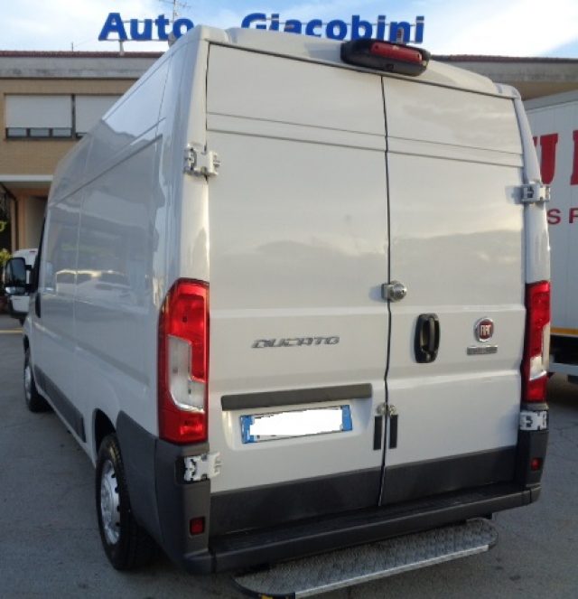 FIAT Ducato 33 2.3 MJT 130CV PM-TM Furgone Immagine 2