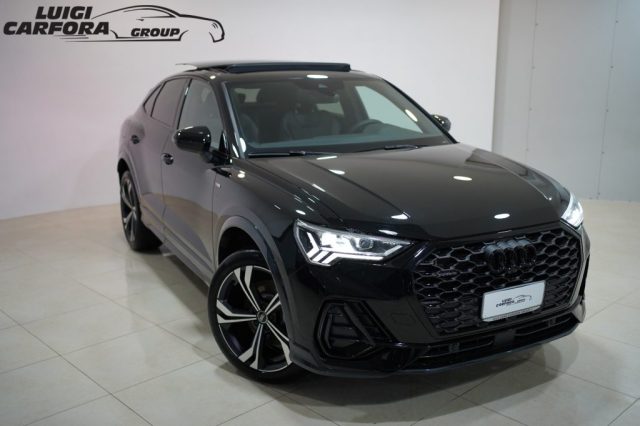 AUDI Q3 SPB 40 TDI quattro Identity Black Tetto Apribile Immagine 1