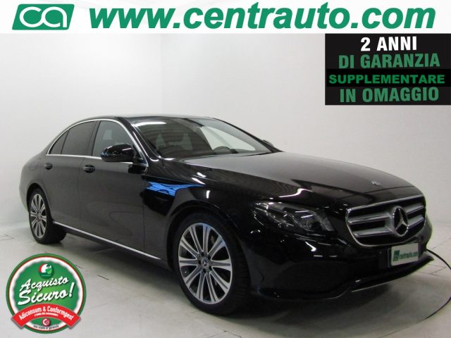 MERCEDES-BENZ E 220 d 2.0 D 4Matic Aut. Sport Berlina Immagine 0