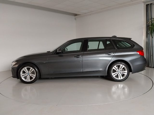 BMW 316 d Touring Sport Unico Proprietario Immagine 2