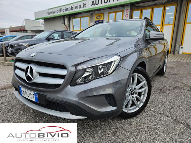 MERCEDES-BENZ GLA 200 d Automatic Business Immagine 1