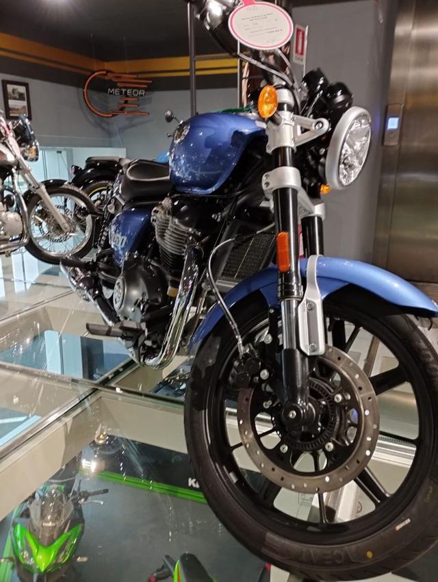 ROYAL ENFIELD Meteor 350 super meteor 650 Immagine 1