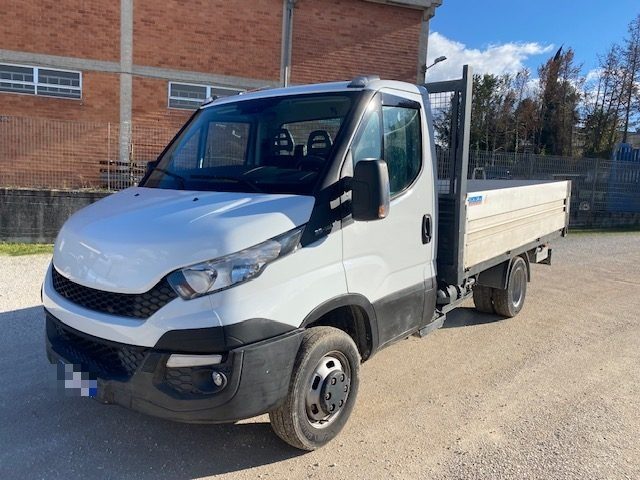 IVECO 35C14N  ANNO 2014 EURO VI  KM 284570 CON CASSONE Immagine 1