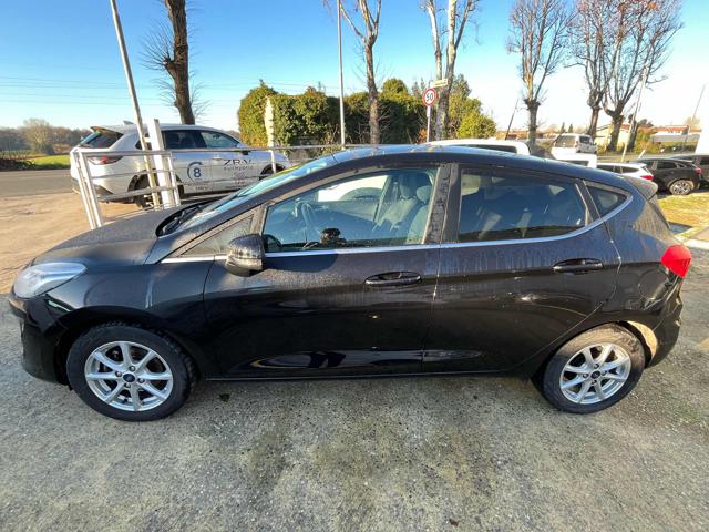 FORD Fiesta 1.0 Ecoboost Hybrid 125 CV 5 porte Titanium Immagine 3